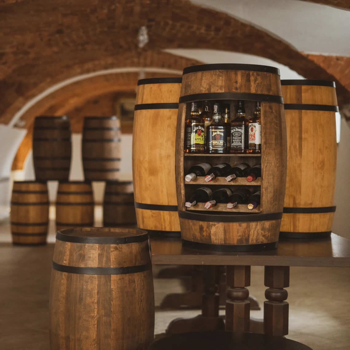 Wine barrel with wine shelf - Minibar - Wine bar - dark wood - with/without light