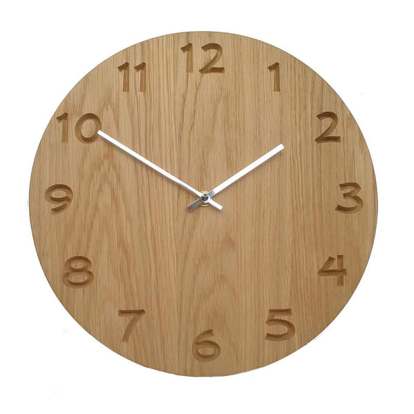 Saksild - vægur i træ - Vægur med tal