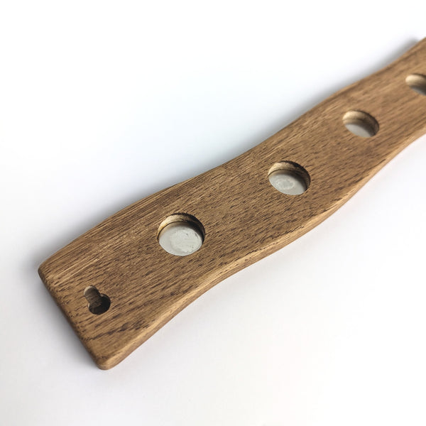 Dokkedal - key board in light or dark oak with magnets