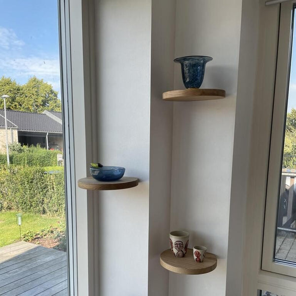 Egebjerg - round floating wooden shelf