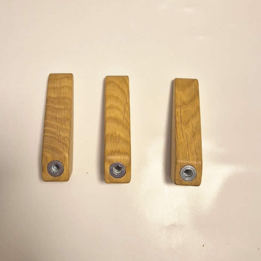 Aivars - wooden hook • Quantity discount • Bright, solid oak wood