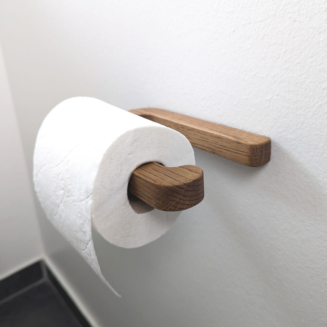 Hvidkilde - toiletrulleholder i træ - mørkt egetræ - toiletpapirholder